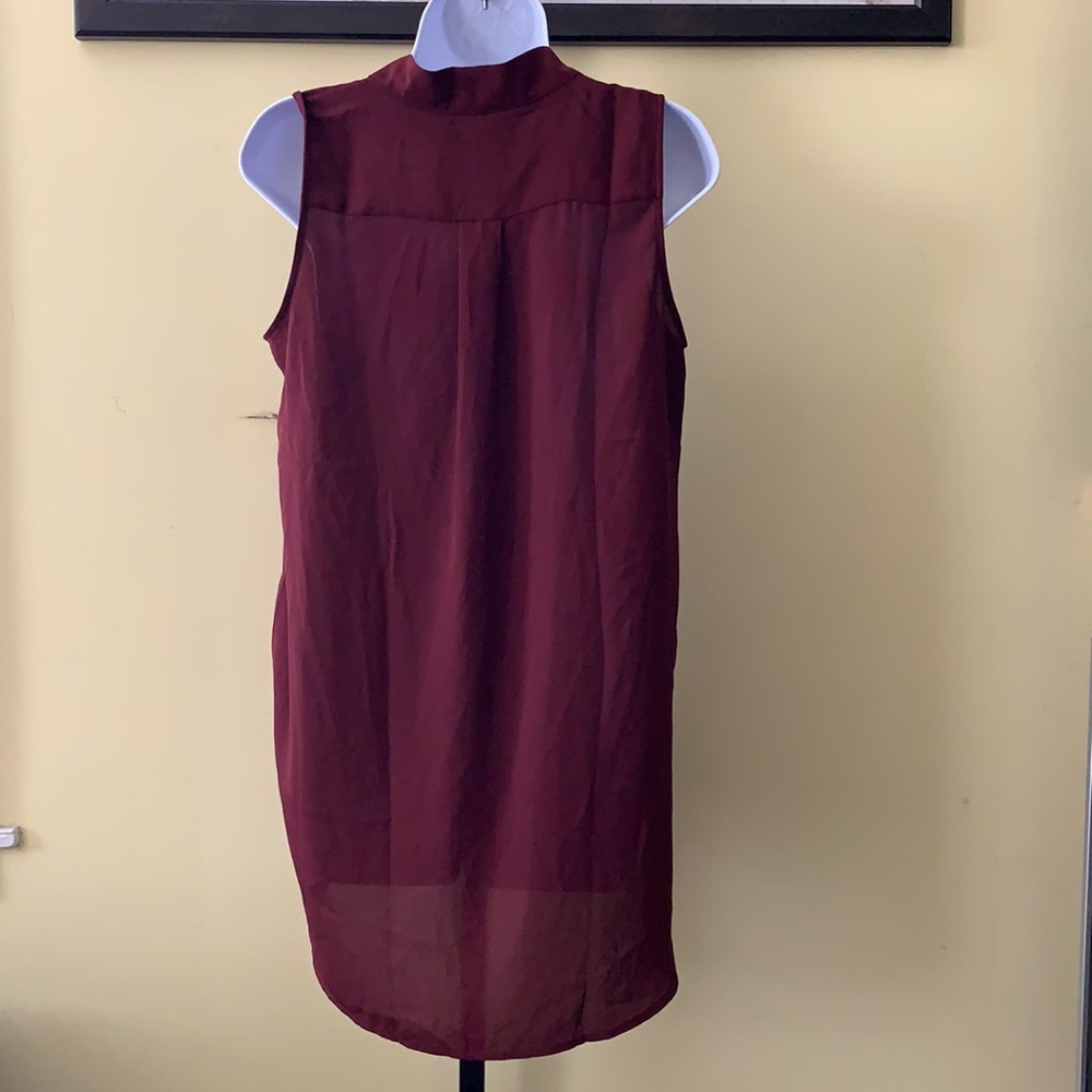 Banana Republic Notch Neck Sleeveless Top - Picture 3 of 7
